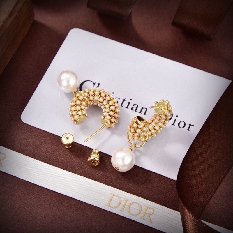chr1st1an D10r earrings